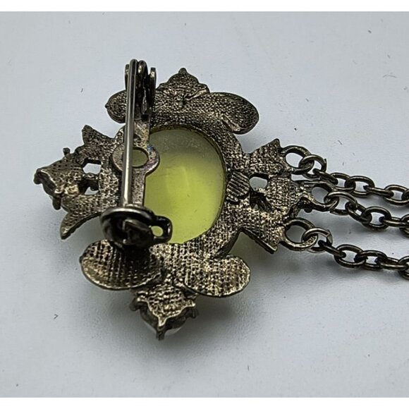 Vintage Silver-Tone Brooch W/ Yellow Glass Cabochon Faux Pearl Accents & Chain - Picture 6 of 6